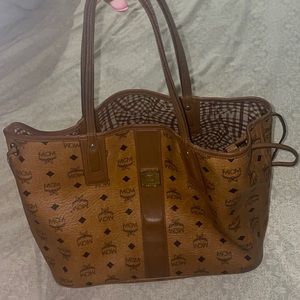 Lightly Worn Medium Bag